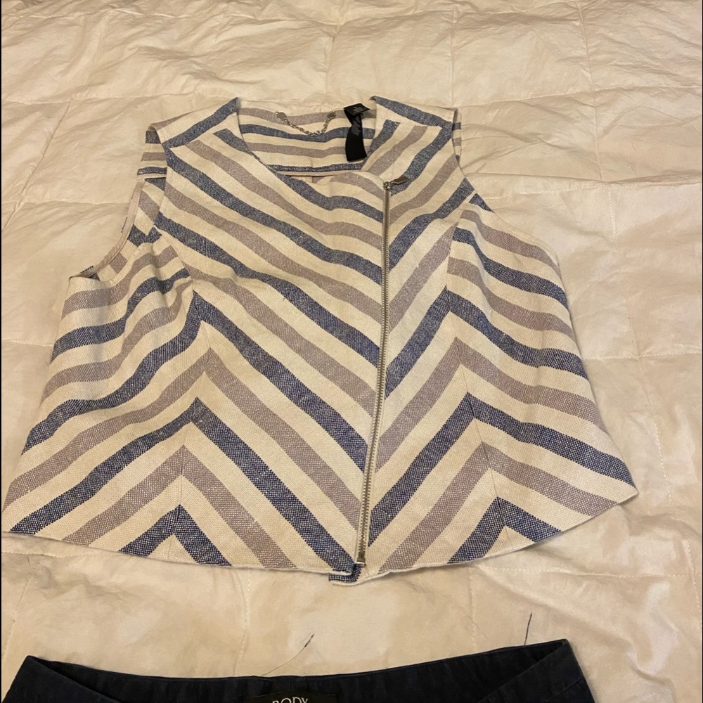 Chico’s Sleeveless Summer Top